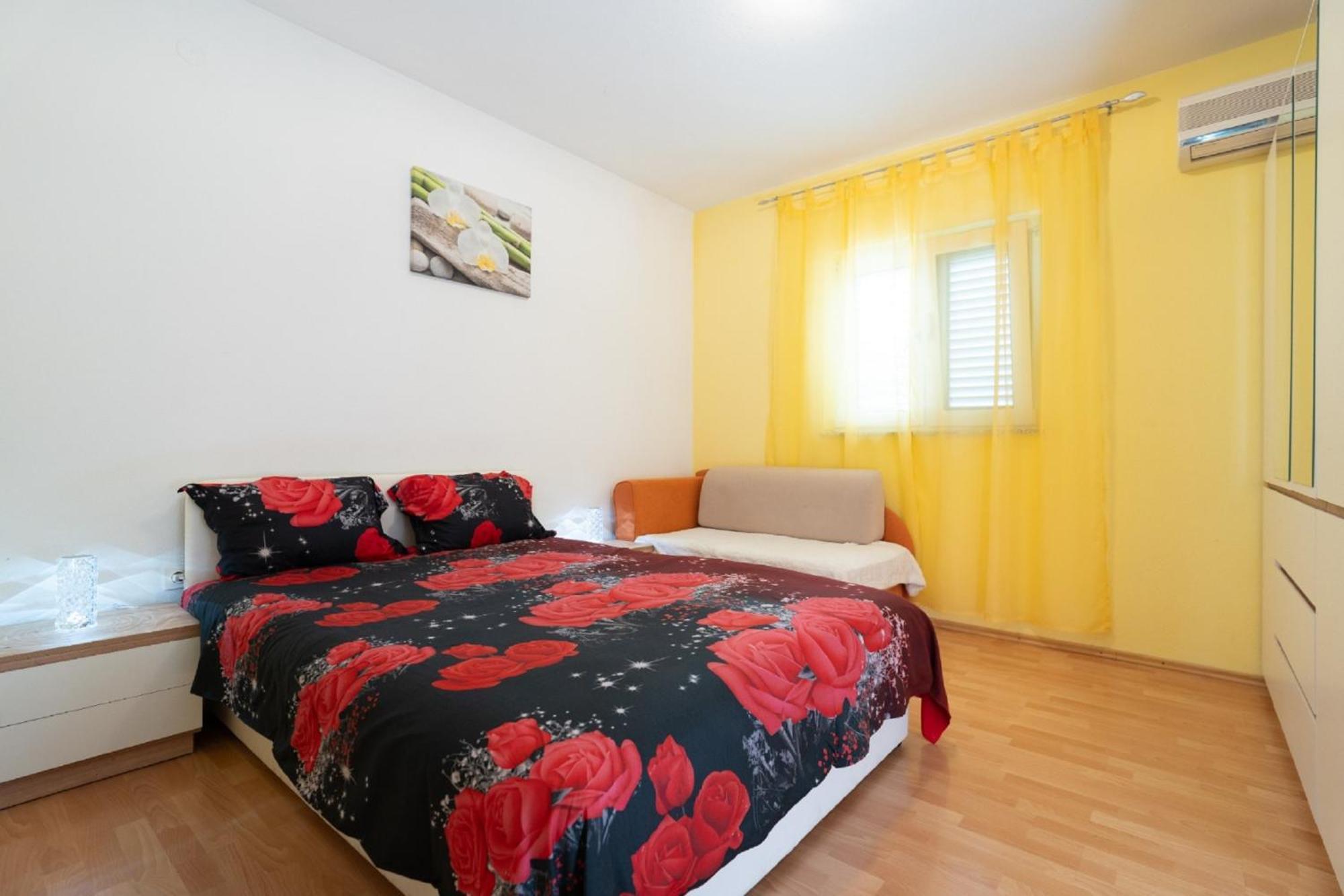 Apartments Milic Gornji Karin Esterno foto
