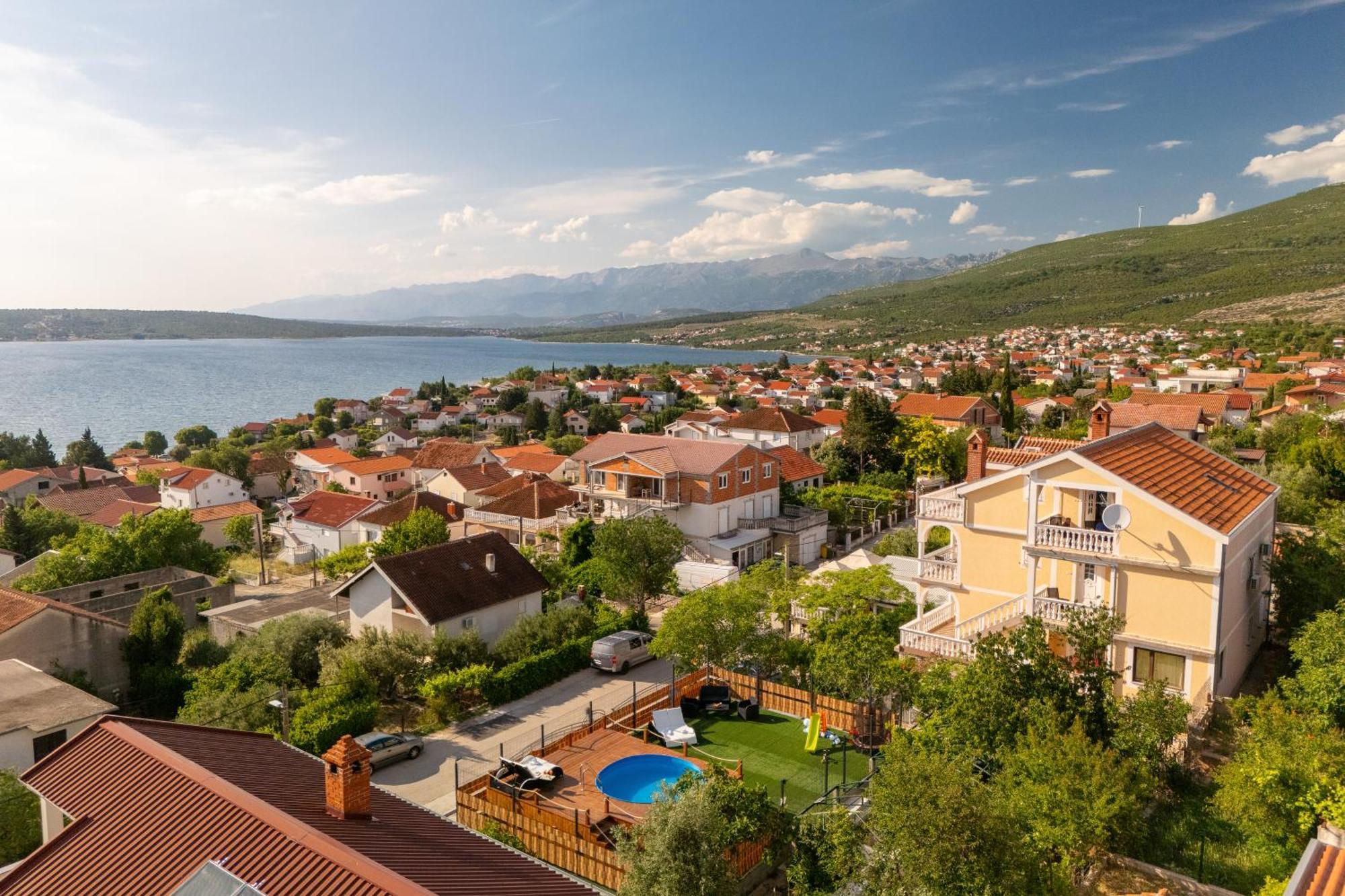 Apartments Milic Gornji Karin Esterno foto